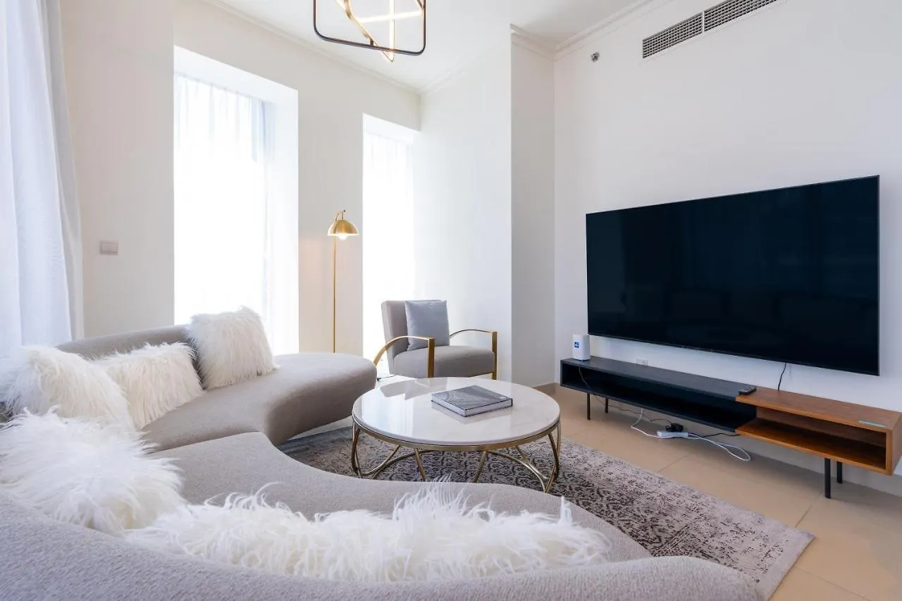 Vacay Lettings - Burj Vista High Floor Burj Khalifa & Fountain View Apartment Dubai 0*,  United Arab Emirates