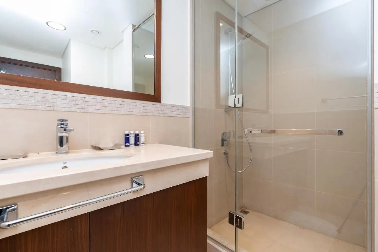 Vacay Lettings - Burj Vista High Floor Burj Khalifa & Fountain View Apartment Dubai