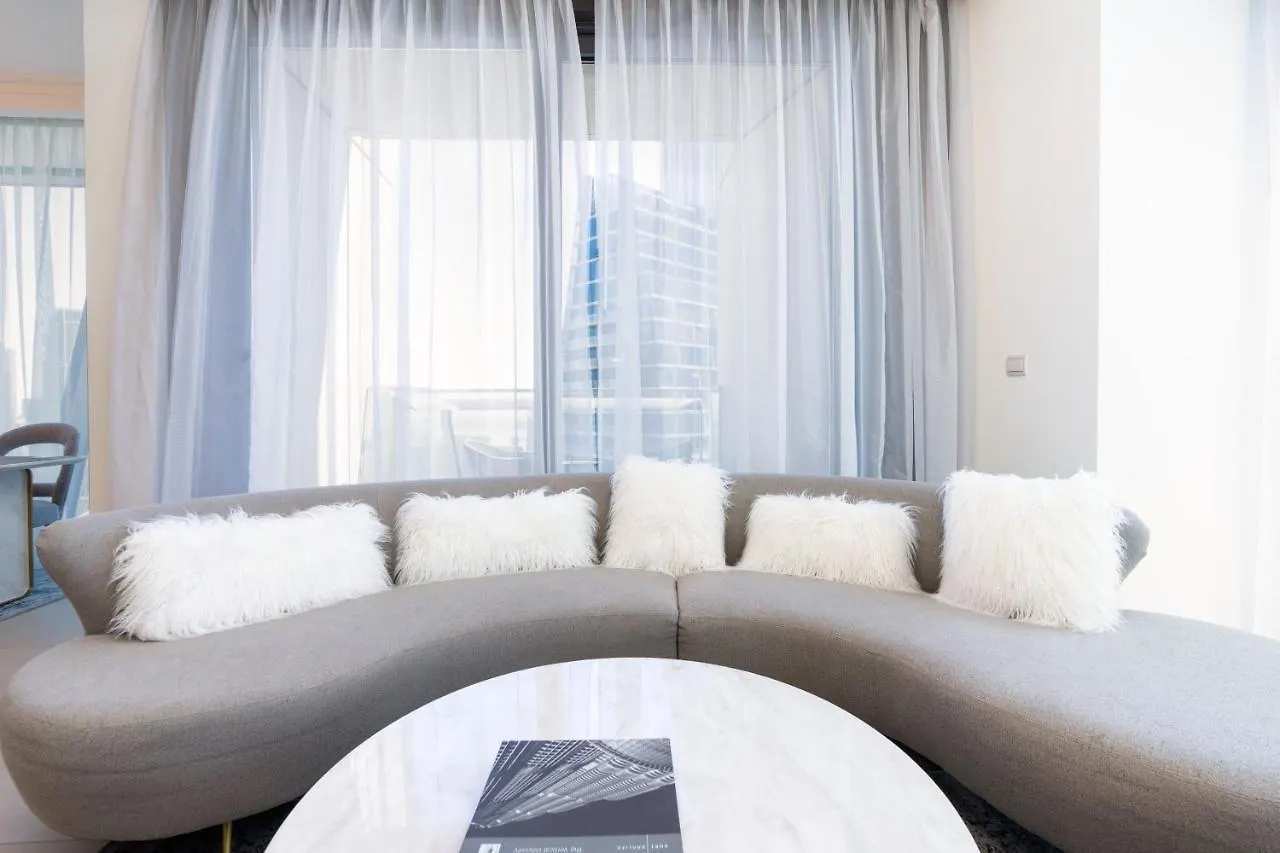 Vacay Lettings - Burj Vista High Floor Burj Khalifa & Fountain View Apartment Dubai